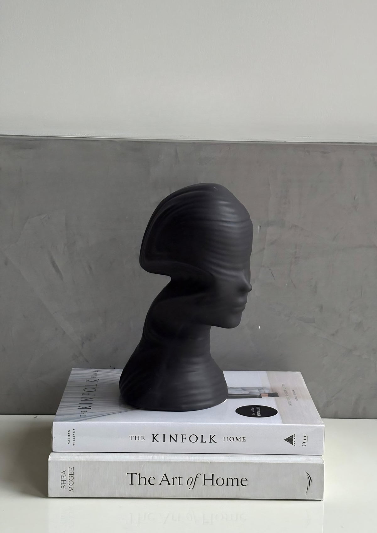 Escultura Ebon Noir