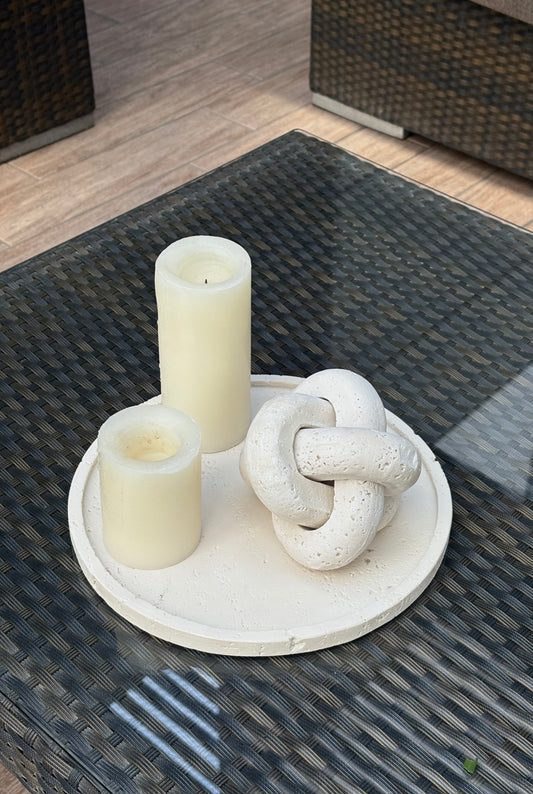 Knot Almond