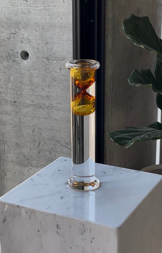 Hourglass Amber Flow