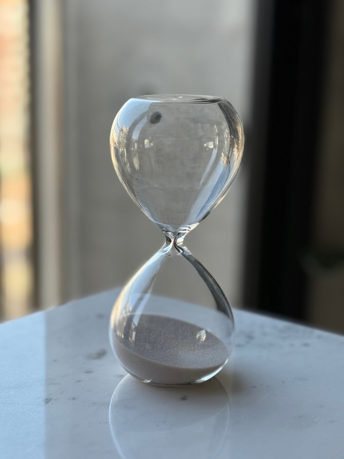 Hourglass White Sand