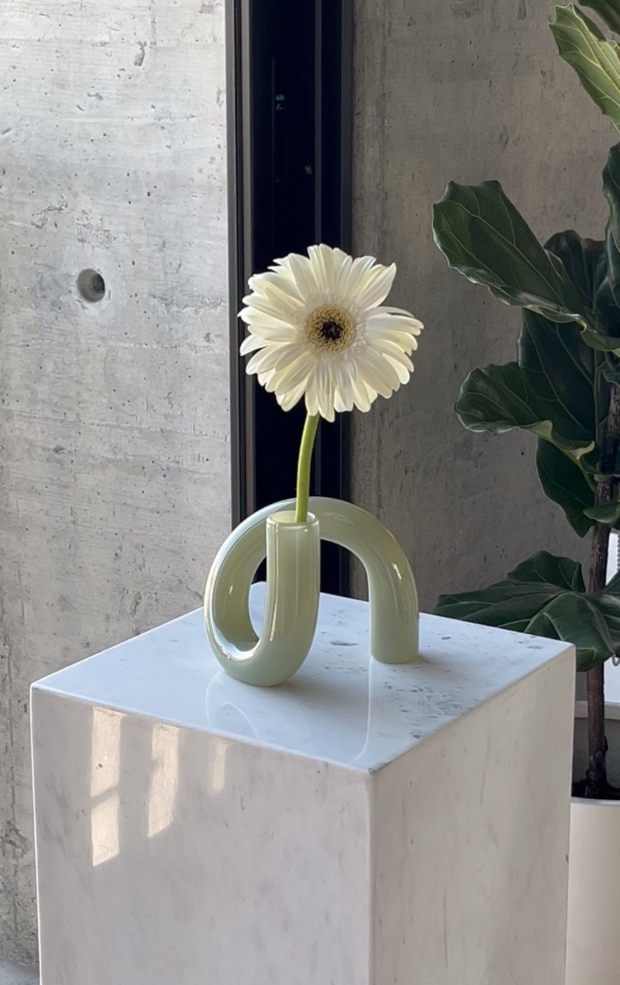 Loop Vase Mint