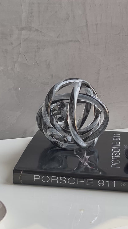 Knot Grey Twist
